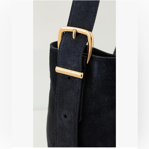 Madewell Essential Bucket Tote Suede Deep Indigo - Picture 2 of 12